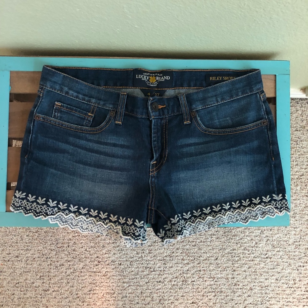 Lucky Brand Riley Short with embroidery